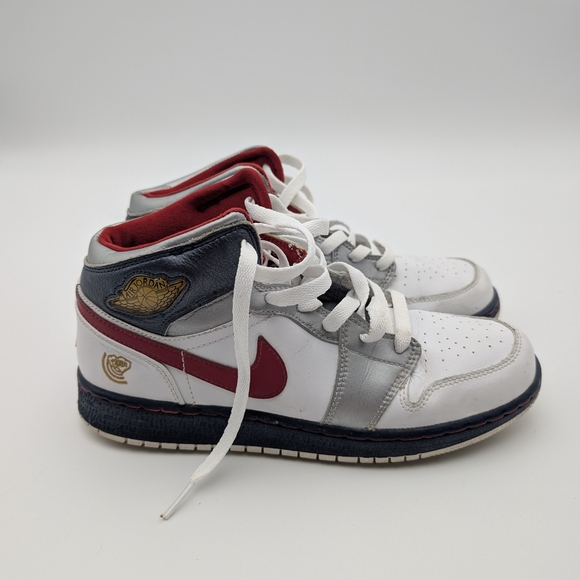 Nike Air Jordan 1 Mid Olympic YOUTH 6.5Y 327048-161 - Picture 8 of 8